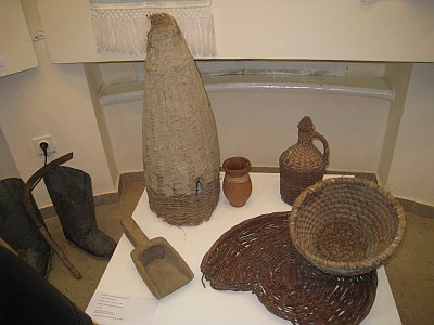 izlozba sokci i bastina - korpe